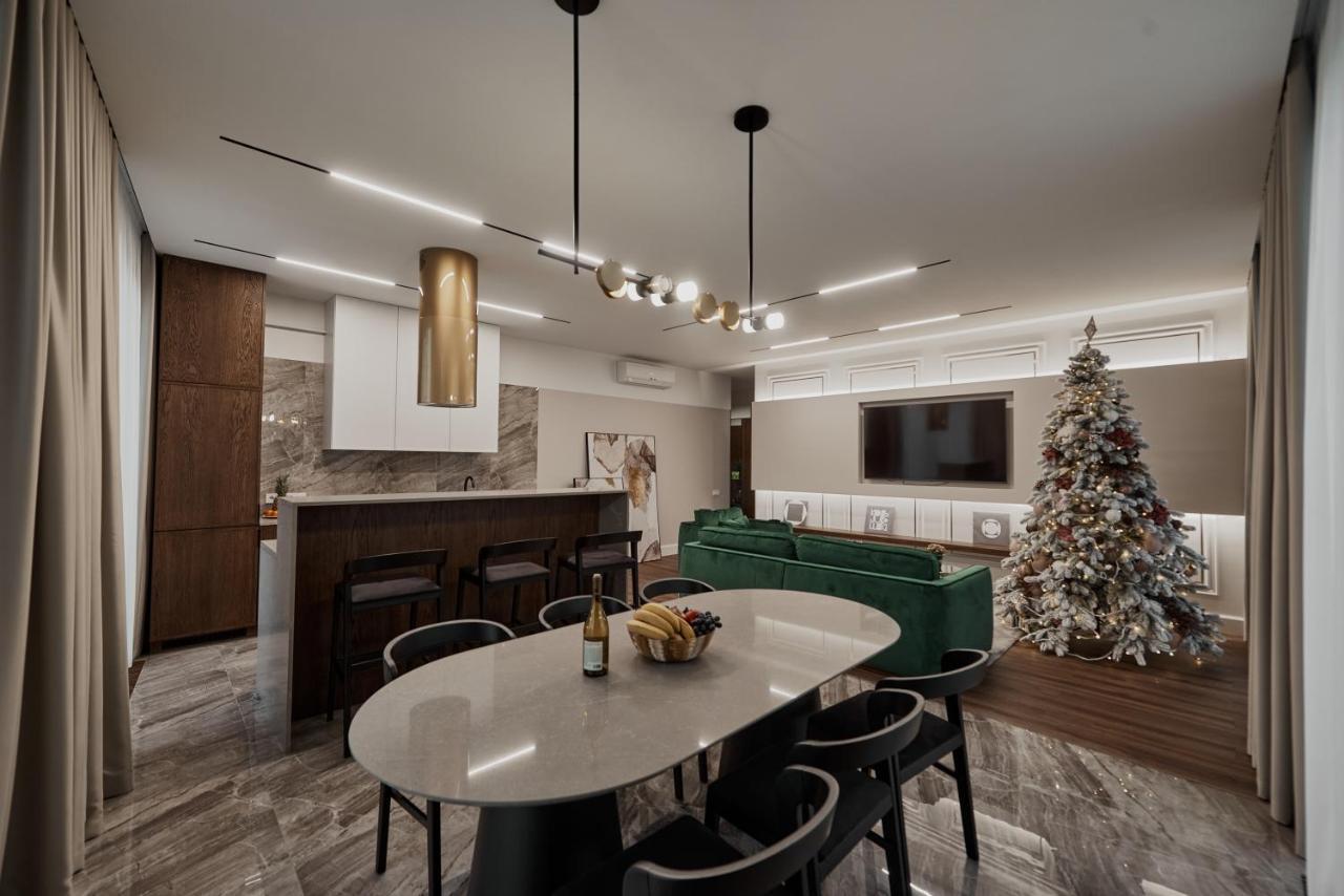 Kostjukowski Apartments Avalon Львов Экстерьер фото